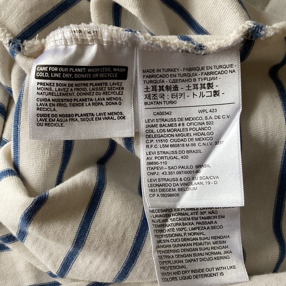 Levi’s Stripped Top with Deep U Back L - Picture 7 of 7